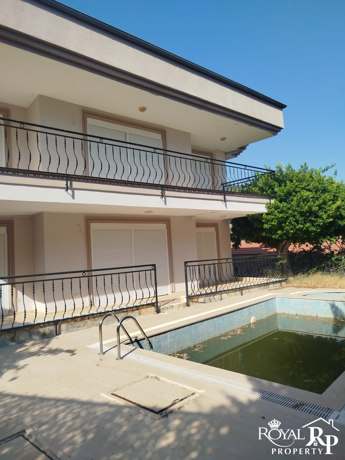 TEPE MAH.  KİRALIK 4+1  MÜSTAKİL  BOŞ VİLLA