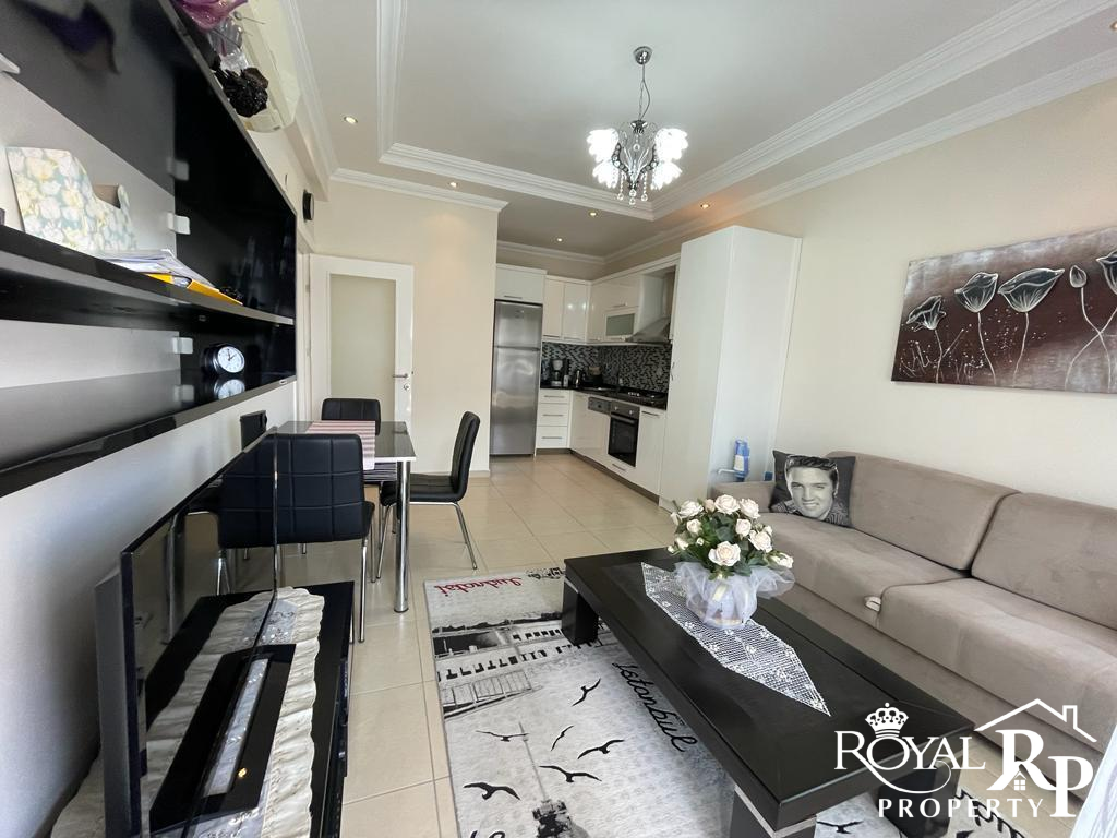 ALANYA MERKEZDE SAHİLE 200 MT FUL EŞYALI SATILIK 1+1 DAİRE 