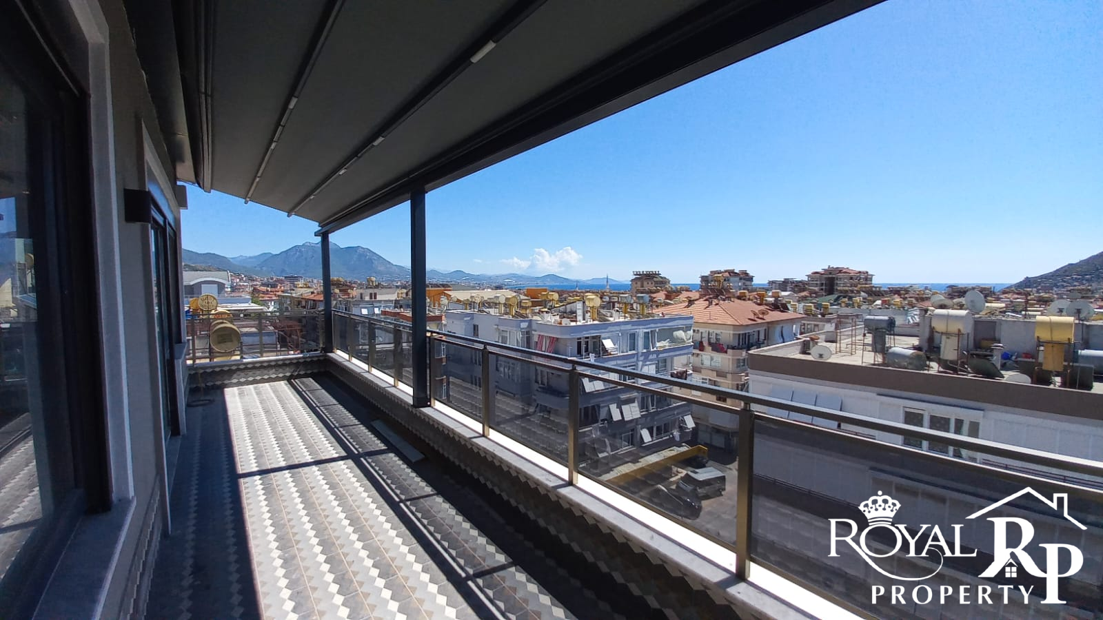 ALANYA MERKEZ KADIPAŞA MAH. -4+1 AYRI MUTFAK.  SATILIK DAİRE DUBLEKS